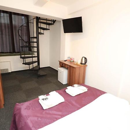 Hotel California Budapest Luaran gambar