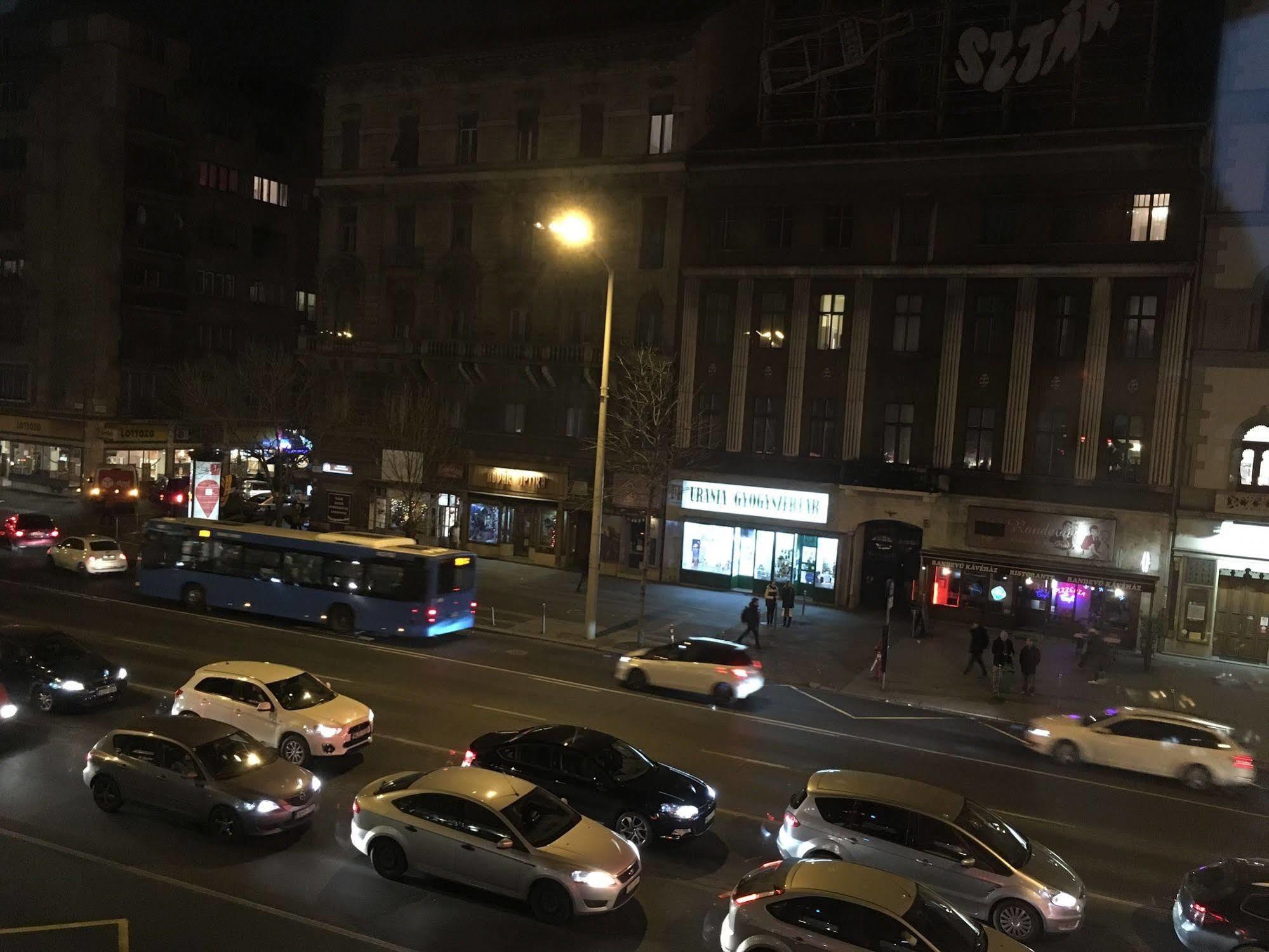 Hotel California Budapest Luaran gambar