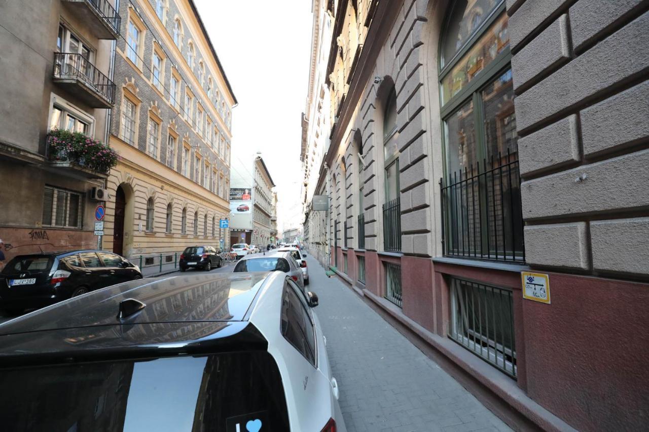 Hotel California Budapest Luaran gambar