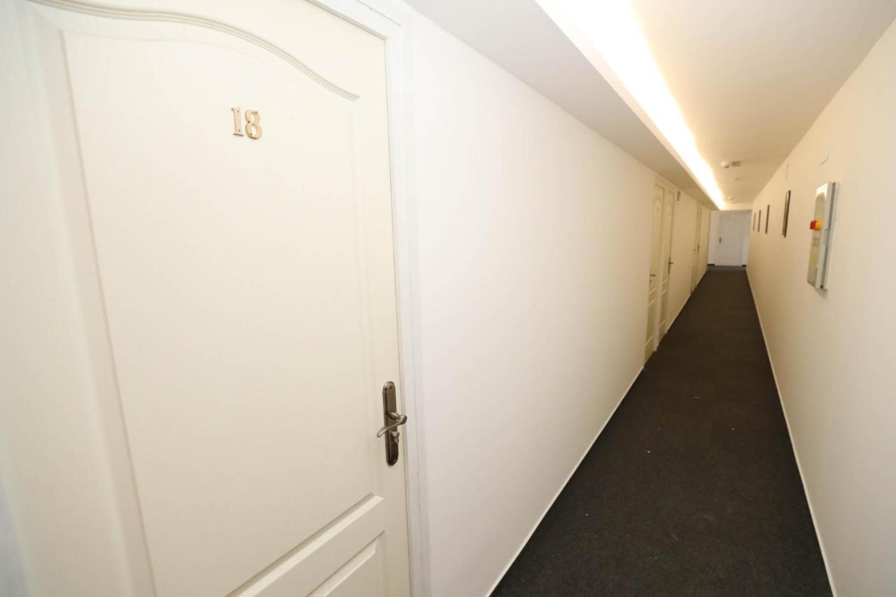Hotel California Budapest Luaran gambar