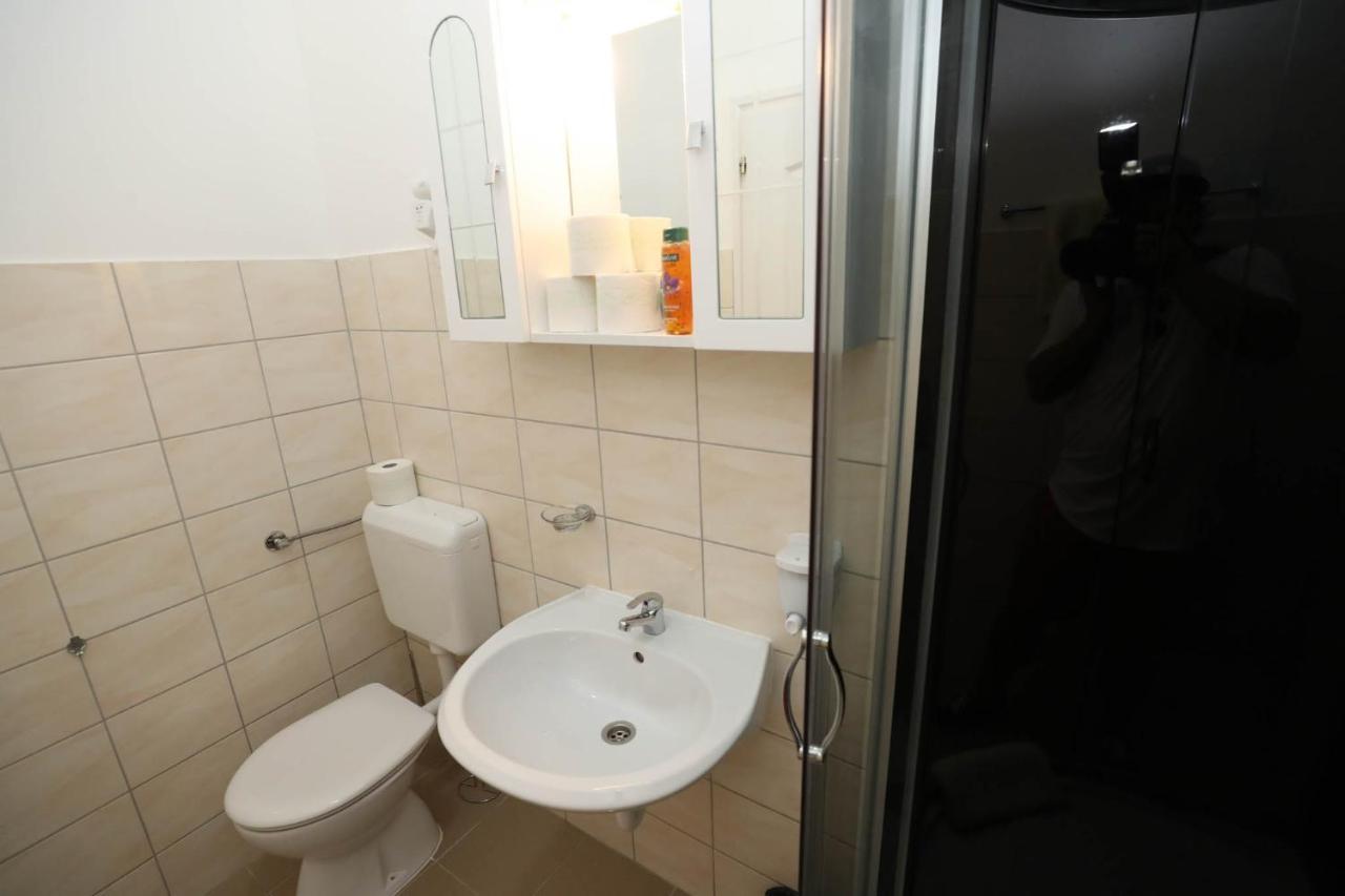 Hotel California Budapest Luaran gambar
