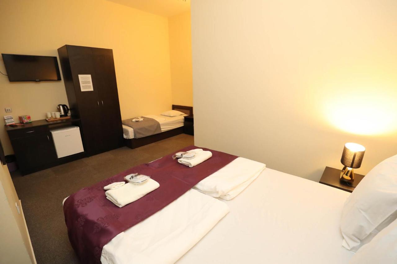 Hotel California Budapest Luaran gambar